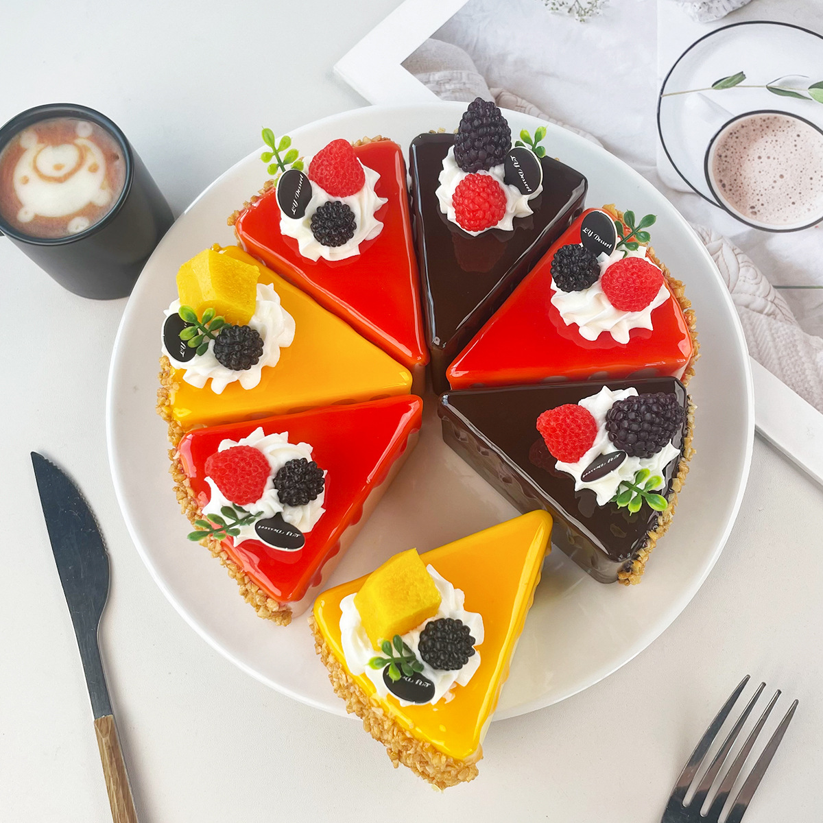 Photography Triangle - Sztuczny tort urodzinowy, symulacja trójkątnego tortu