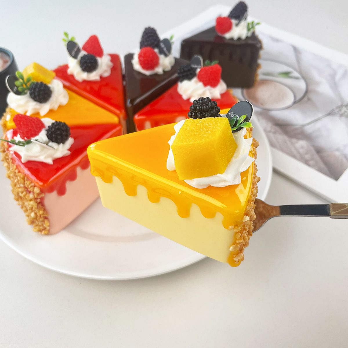 Sztuczny tort urodzinowy, symu – Photography Triangle recenzja i cena