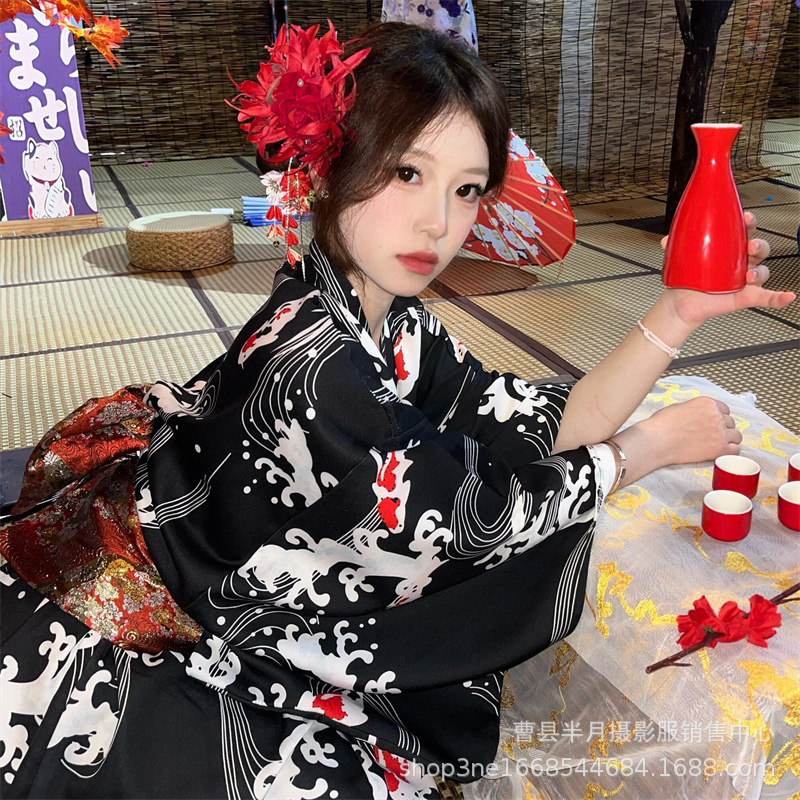 Nowy szlafrok kimono Sakura 20 – Photography Young recenzja i cena
