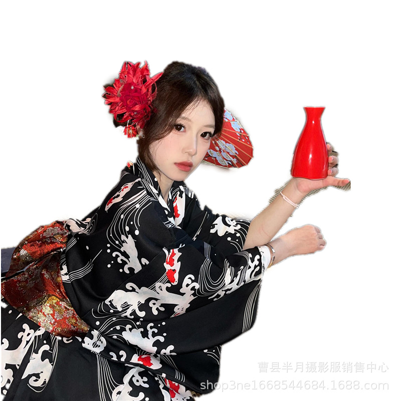 Nowy szlafrok kimono Sakura 20 – Photography Young recenzja i cena